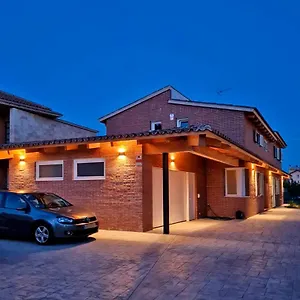 Acogedora Con Entrada Independiente , El Masnou España